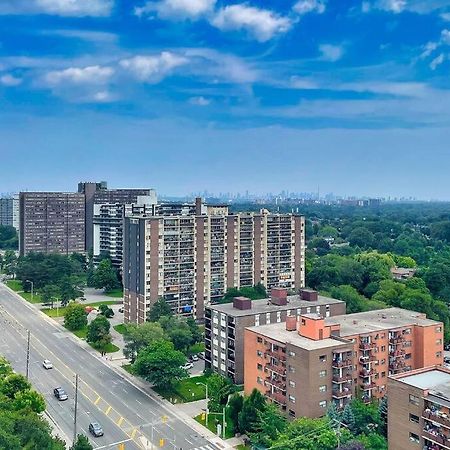 Cozy Appartment In Toronto Near Airport Exterior photo